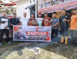 Rahmat Saleh Salurkan Bantuan Logistik untuk Korban Galodo di Kabupaten Solok
